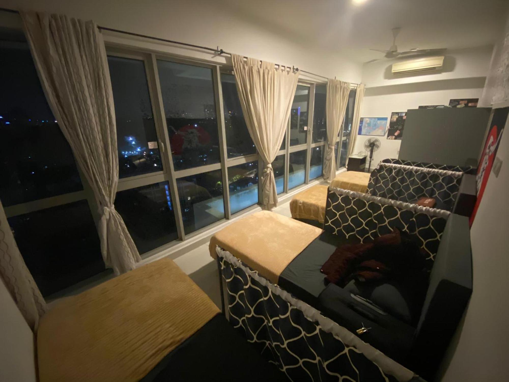 Regalia Bestfriend Hostel 쿠알라룸푸르 외부 사진